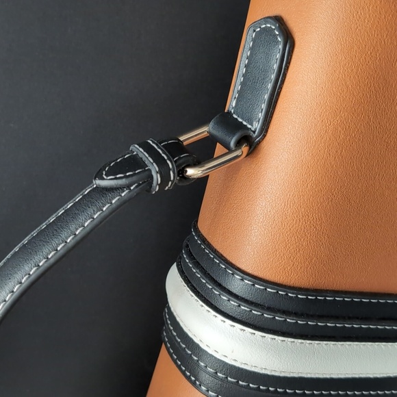 Scarleton Women's Brown Handbag/Satchel/Crossbody Bag. - Picture 4 of 16